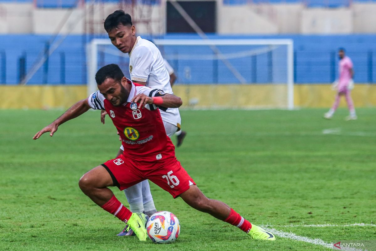 Liga 1 - Arema FC bobol Barito Putera 3-1