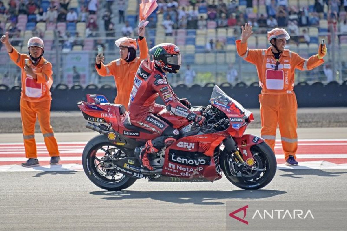 Bagnaia puncaki dua sesi latihan di hari pertama GP Malaysia