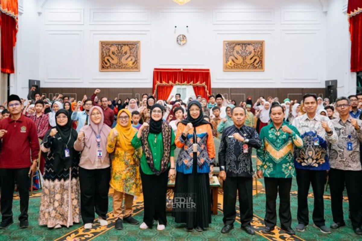 Pemkot Banjarbaru tingkatkan semangat membaca dan menulis melalui festival Literasi