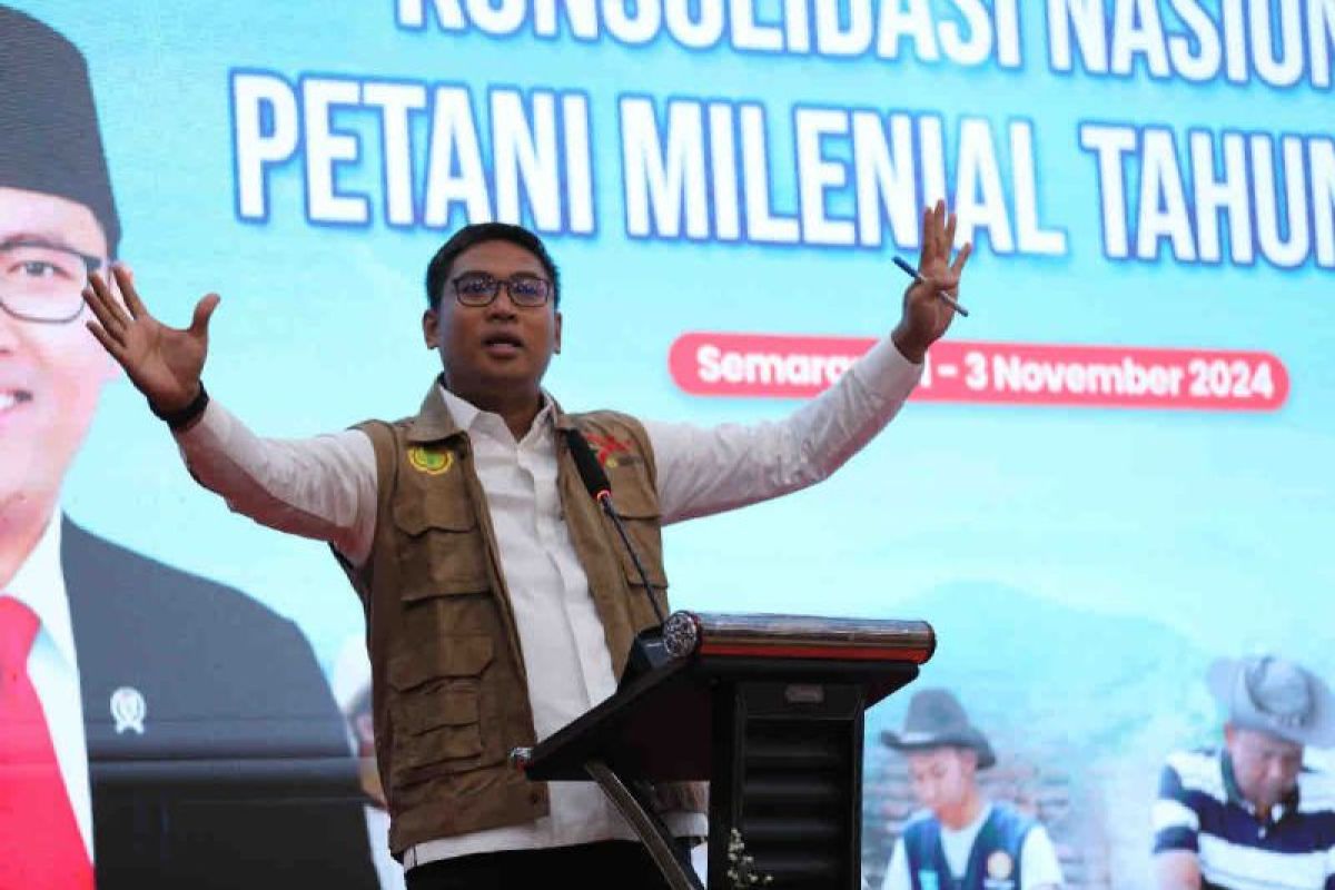 Wamentan Sudaryono dinobatkan menjadi "Bapak Pembina Petani Milenial"