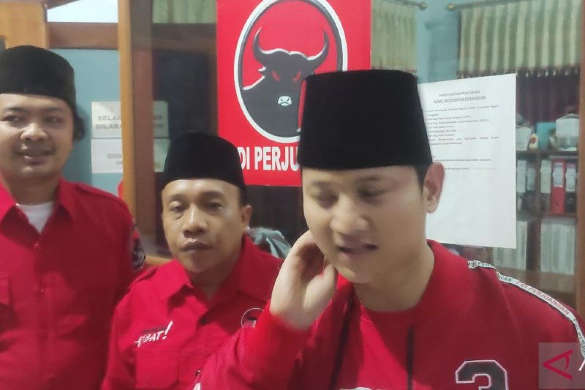 Cabup Trenggalek Nur Arifin target kemenangan 62 persen untuk Risma