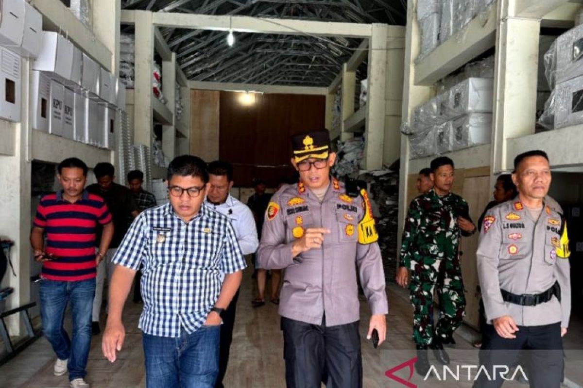 Pj Bupati Dimposma cek gudang logistik Pilkada