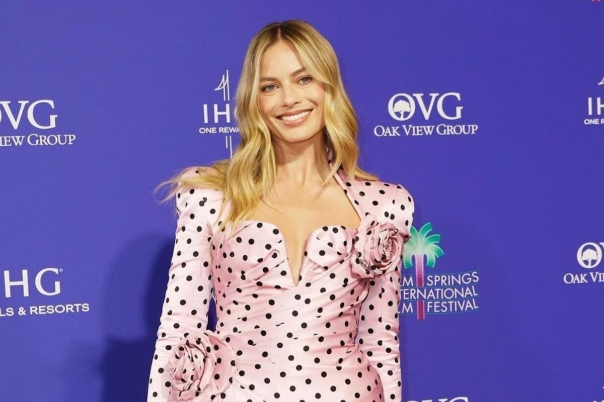 Aktris Margot Robbie dikabarkan telah melahirkan anak pertamanya