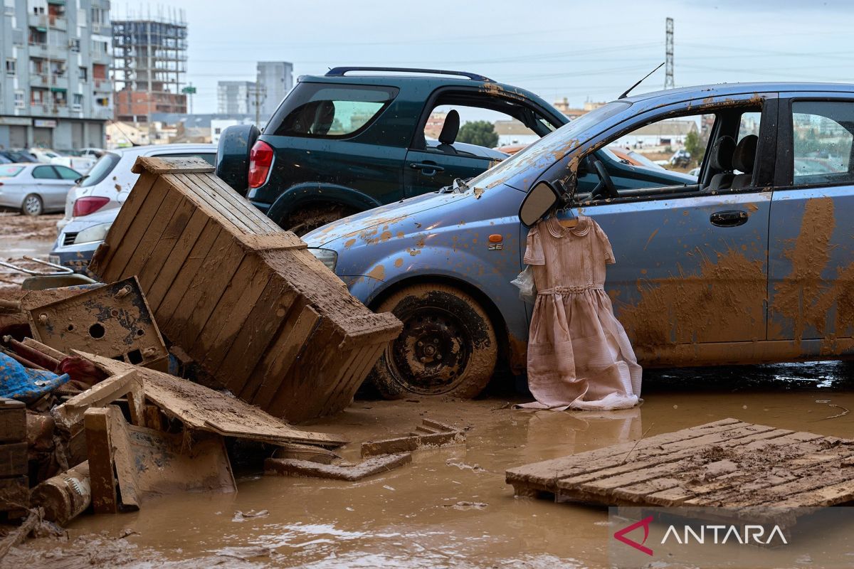 Akibat banjir, laga Valencia lawan Parla Escuella kembali ditunda