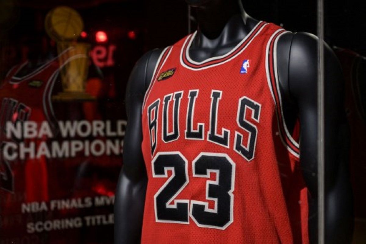 Jersey Michael Jordan terjual Rp73 miliar dalam lelang