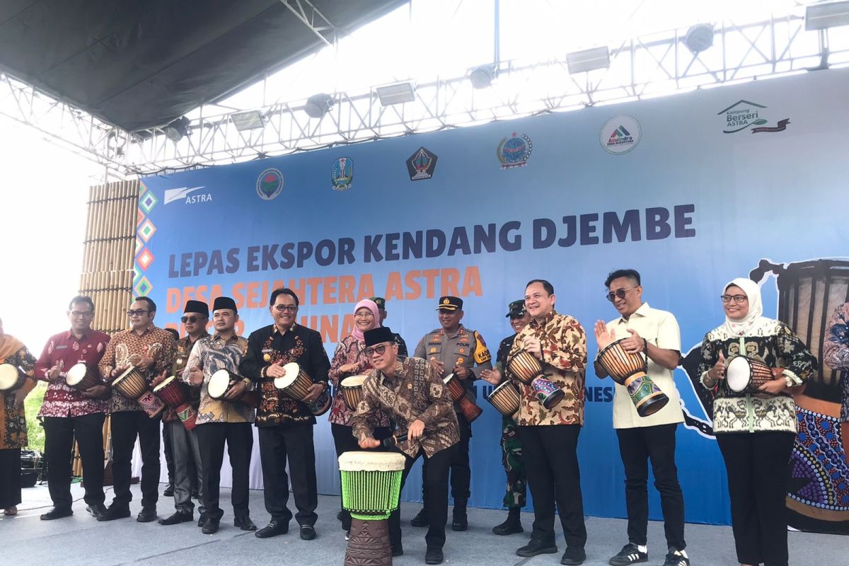 Mendes PDT lepas ekspor kendang jimbe senilai Rp17 miliar ke Tiongkok dari Blitar