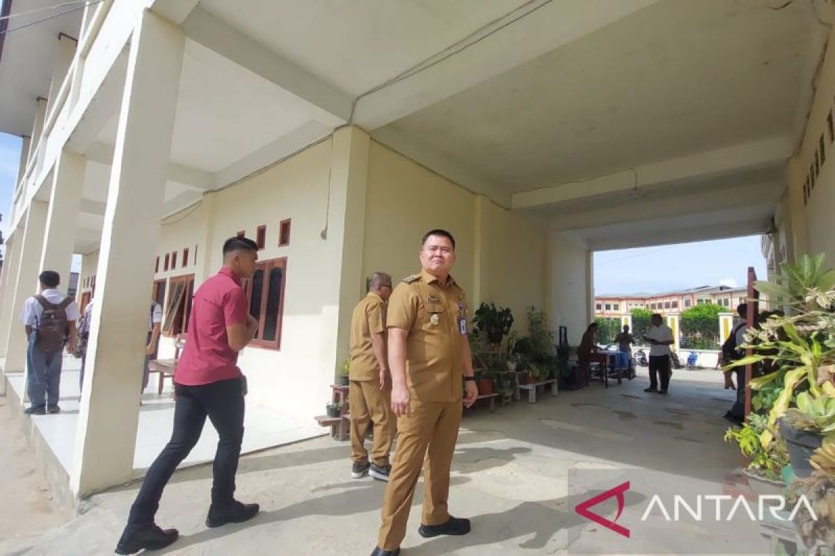 Wali Kota Sorong apresiasi kelengkapan fasilitas di SMKN 2