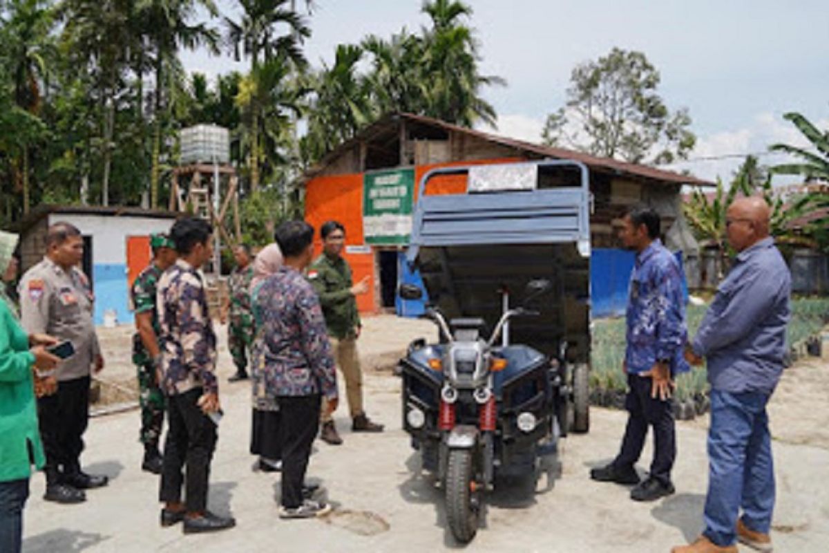 Semangat Hari Sumpah Pemuda, Pemuda Payakumbuh Berkotribusi pada Lingkungan Lewat Program Milenial Maggotda