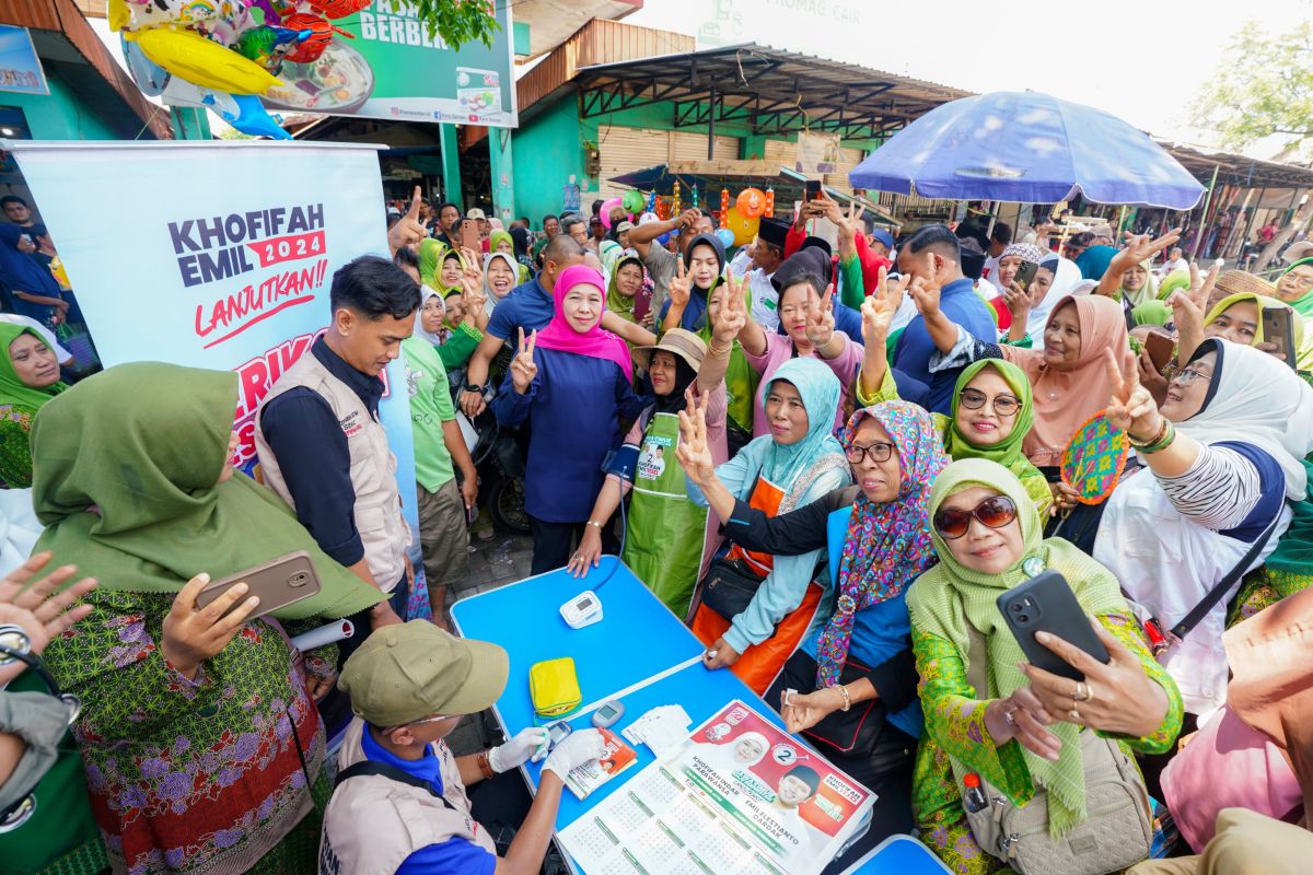 Warga Nganjuk di Pasar Berbek doakan Khofifah kembali jadi gubernur