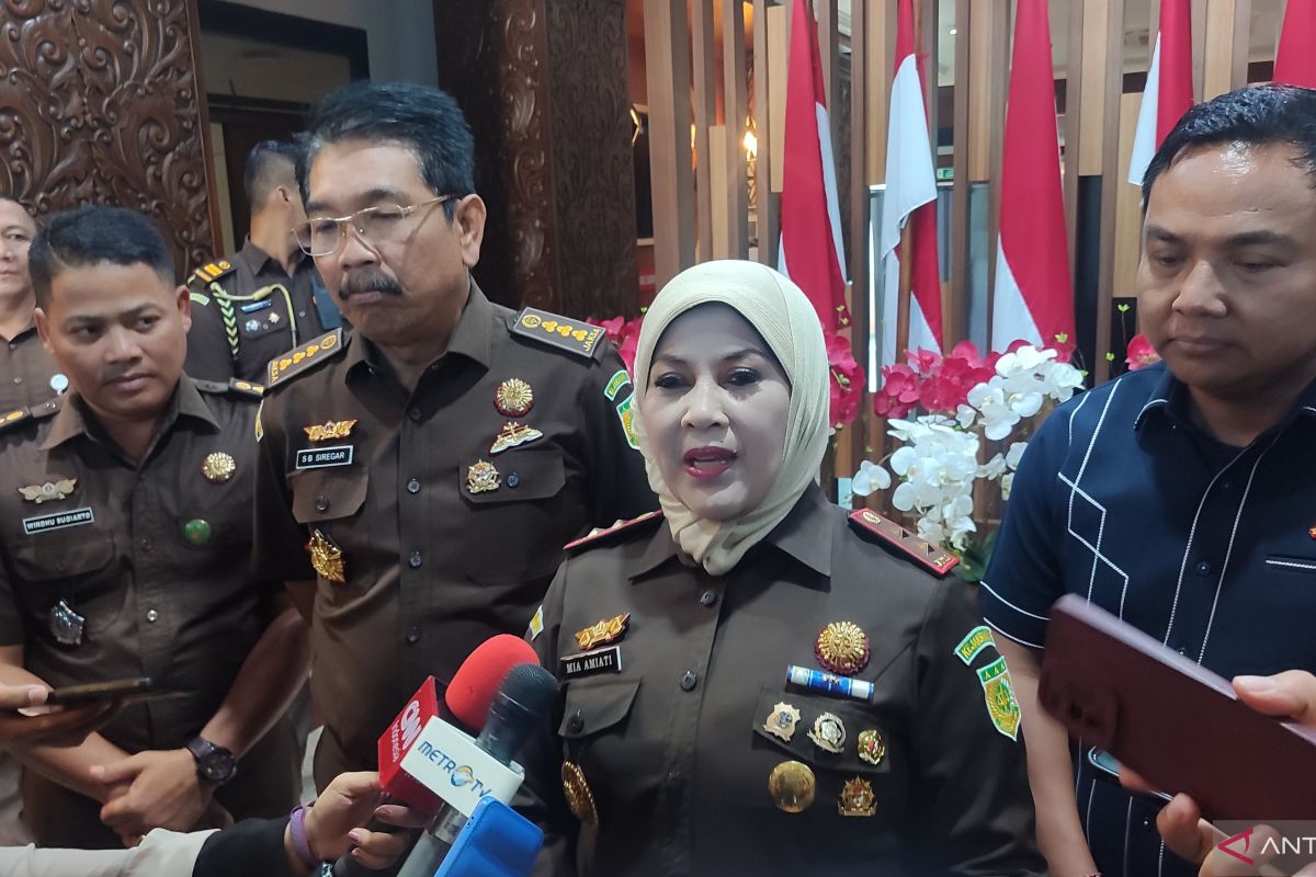 Kejagung periksa ayah Gregorius Ronald Tannur di Kejati Jatim