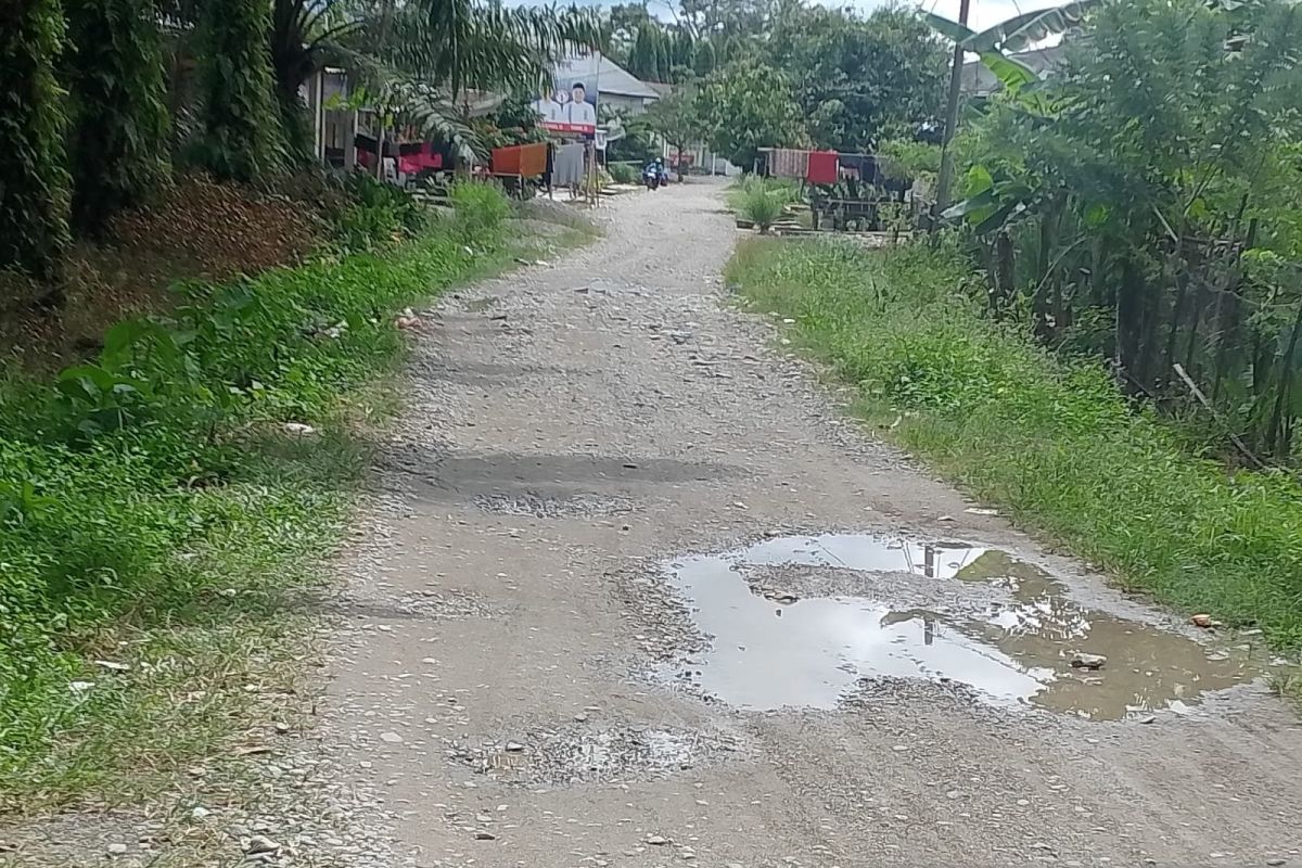 Pimpinan DPRK Abdya perjuangkan perbaikan jalan rusak