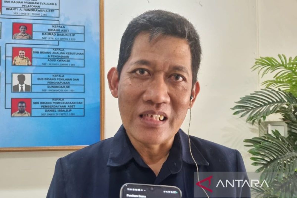 Pemkab Manokwari tingkatkan literasi warga dengan perpustakaan kampung