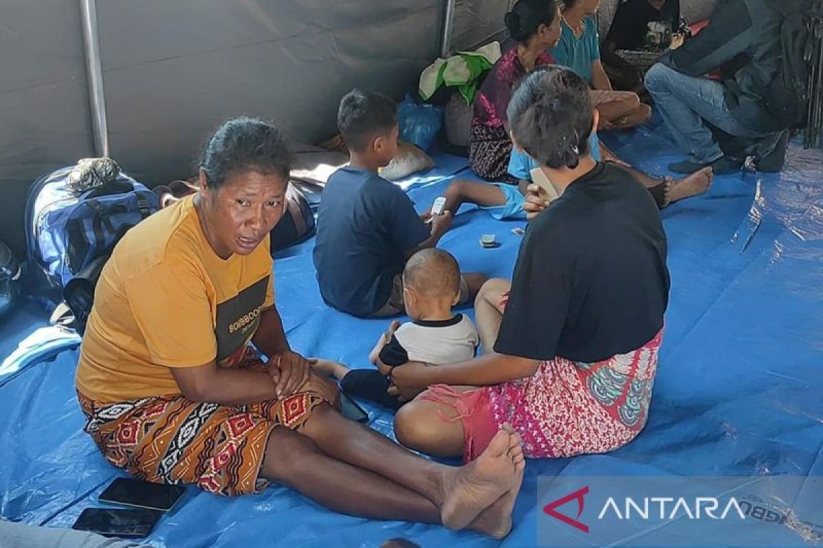 2.472 jiwa mengungsi akibat erupsi Gunung Lewotobi Laki-laki di NTT