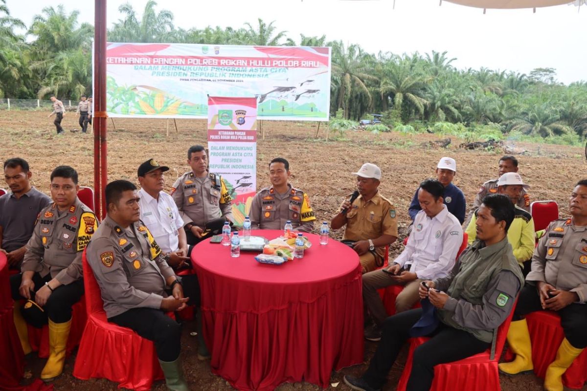 Polres Rohul tanam jagung dukung ketahanan pangan Presiden Prabowo