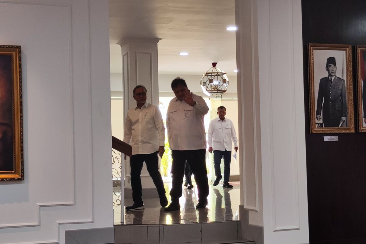 Hadiri sidang, Menteri Kabinet Merah Putih kompak kenakan kemeja putih