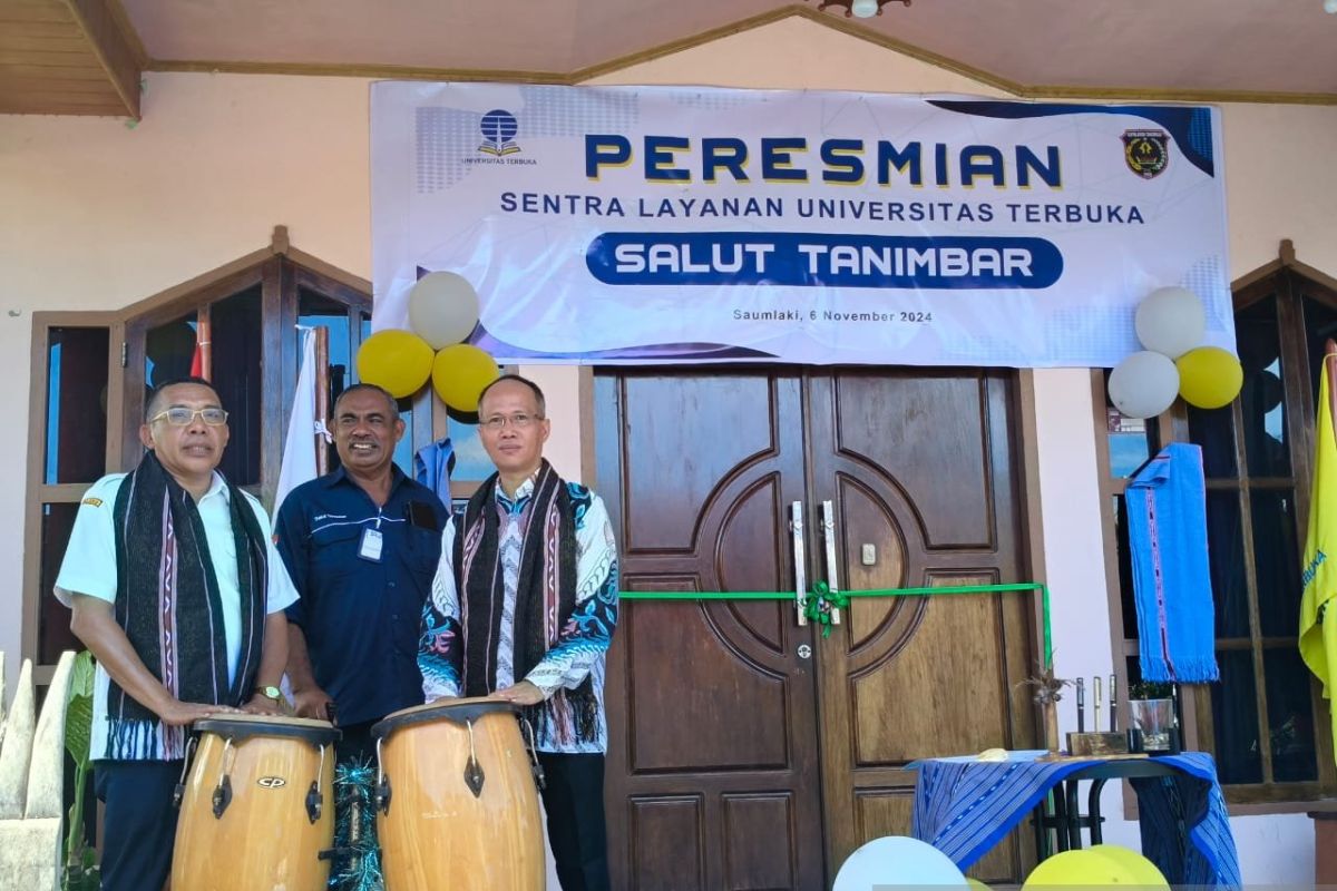 Jangkau mahasiswa di kepulauan,  UT Ambon buka sentra layanan terpadu di Tanimbar