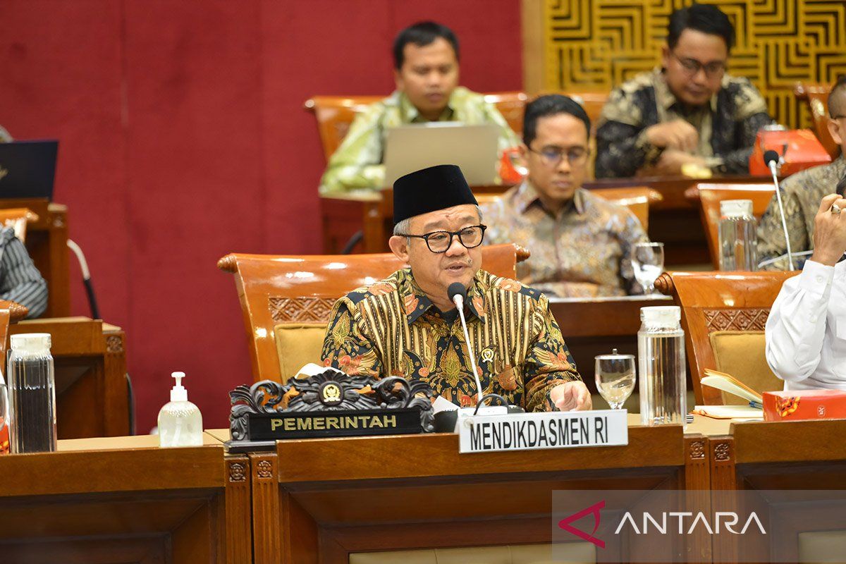 Indonesia plans to distribute literary works for students