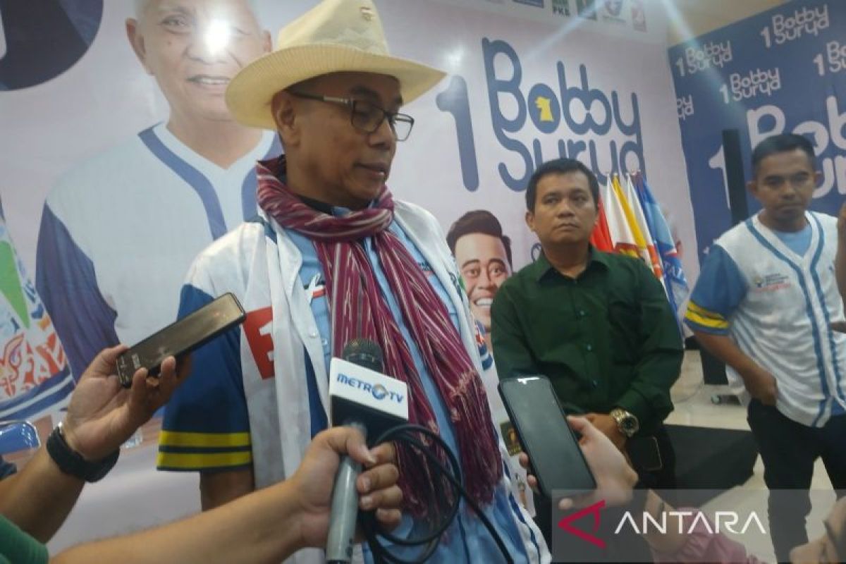 Tim Bobby-Surya laporkan aksi pelemparan mobil Bobby usai debat  publik