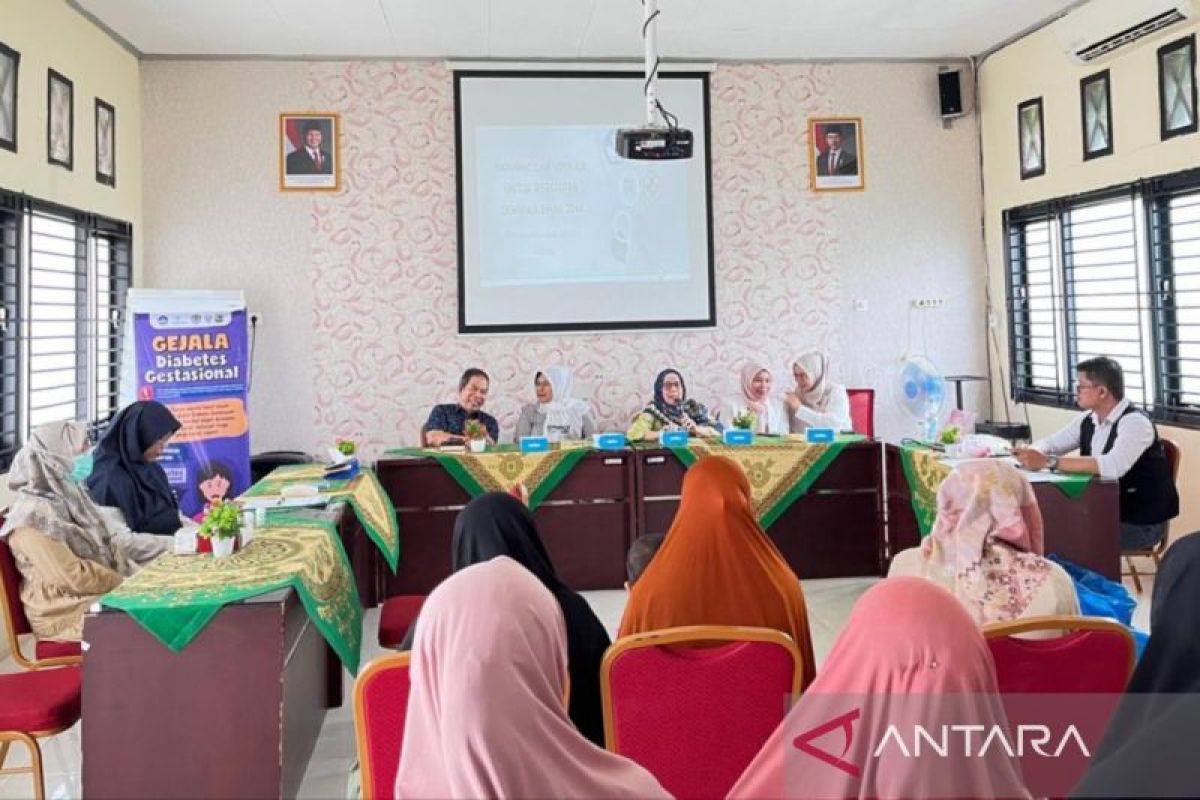 "Cegah Stunting" Dosen Unbrah-Unand Kolaborasi Skrining Anemia dan Diabetes Gestasional pada Ibu Hamil