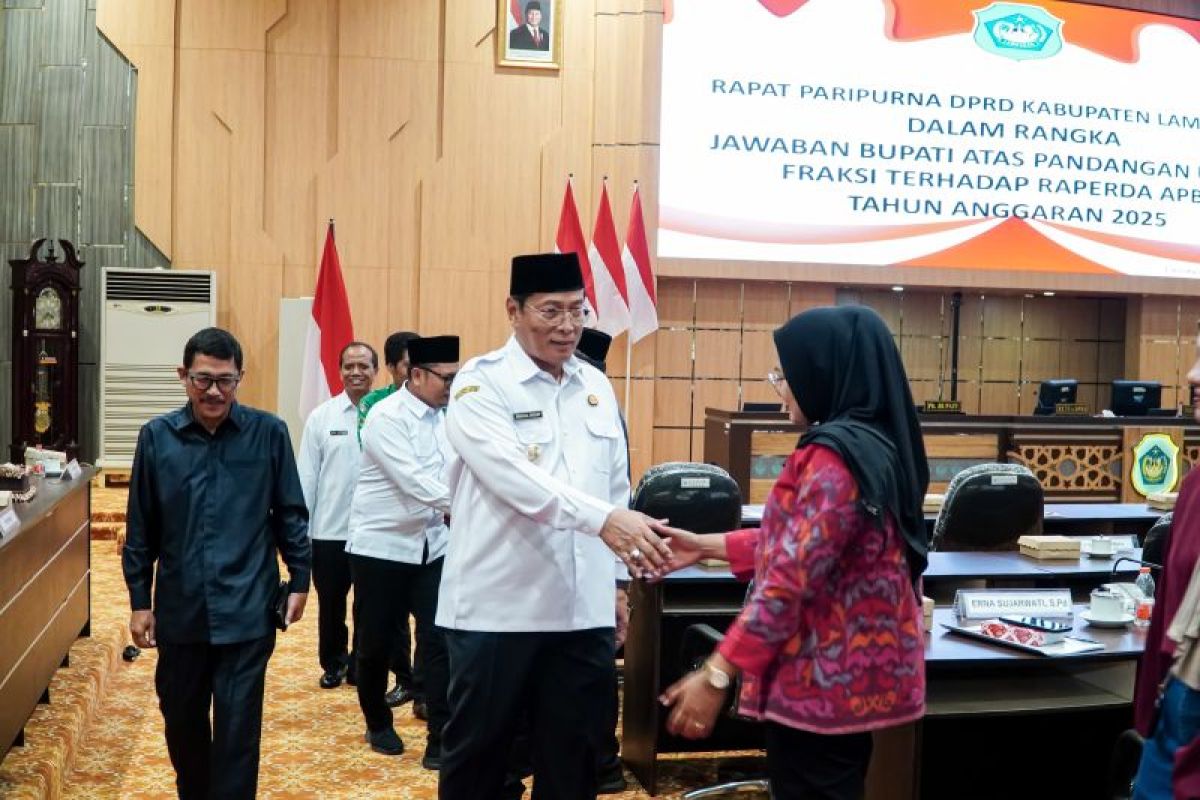 Pemkab-DPRD Lamongan dorong kinerja BUMD guna tingkatkan PAD 2025