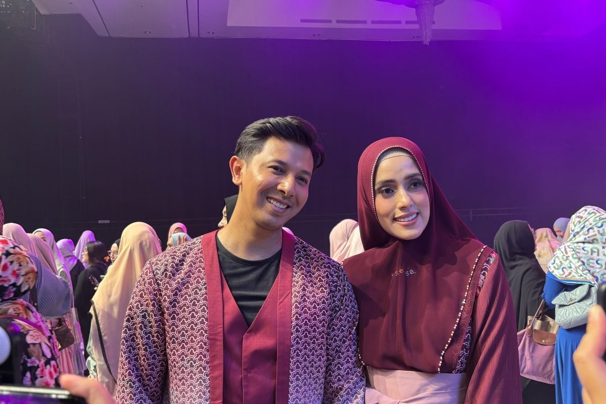 Fairuz A. Rafiq bagikan tips pilih baju gamis yang nyaman saat dikenakan