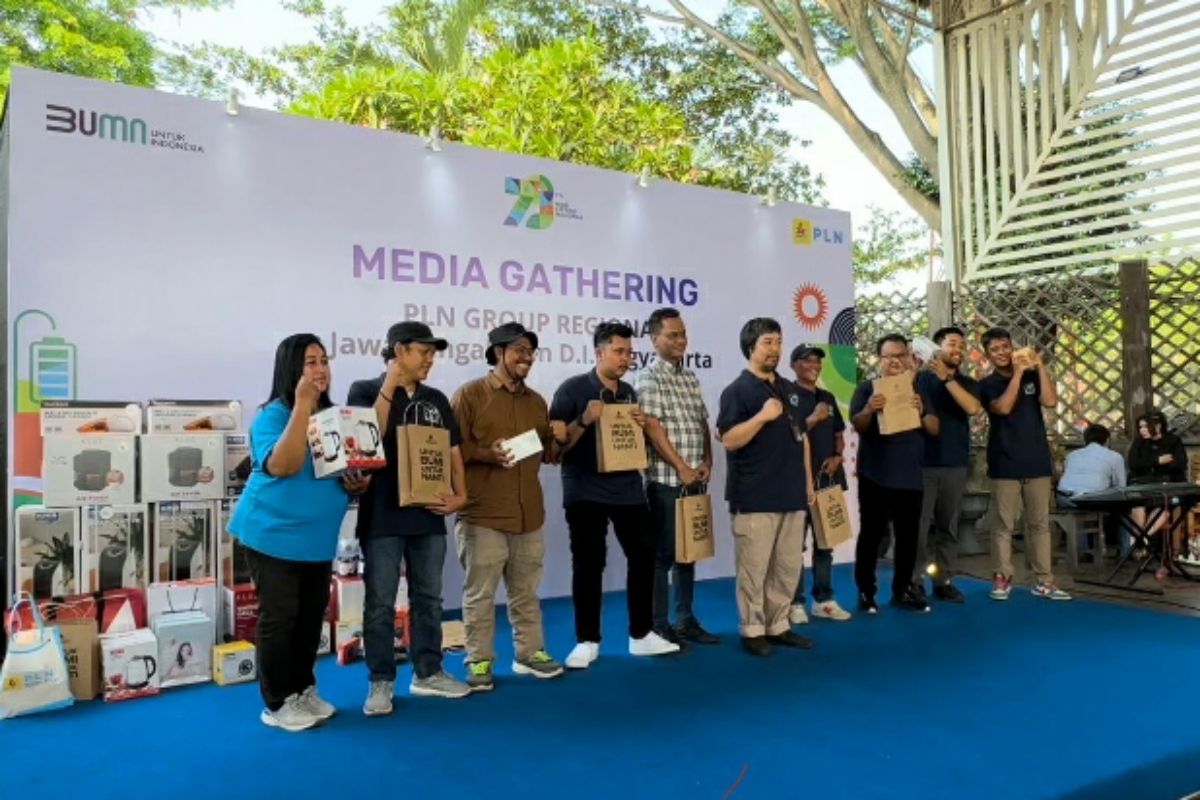 Sambut Hari Pahlawan, PLN Group Jateng dan DIY gelar "media gathering"