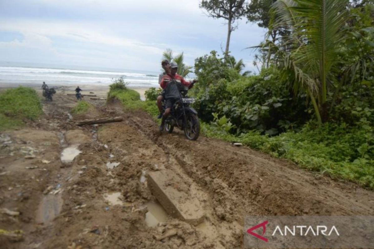 Bawaslu Lampung berharap logistik di daerah 3T tersalurkan tepat waktu