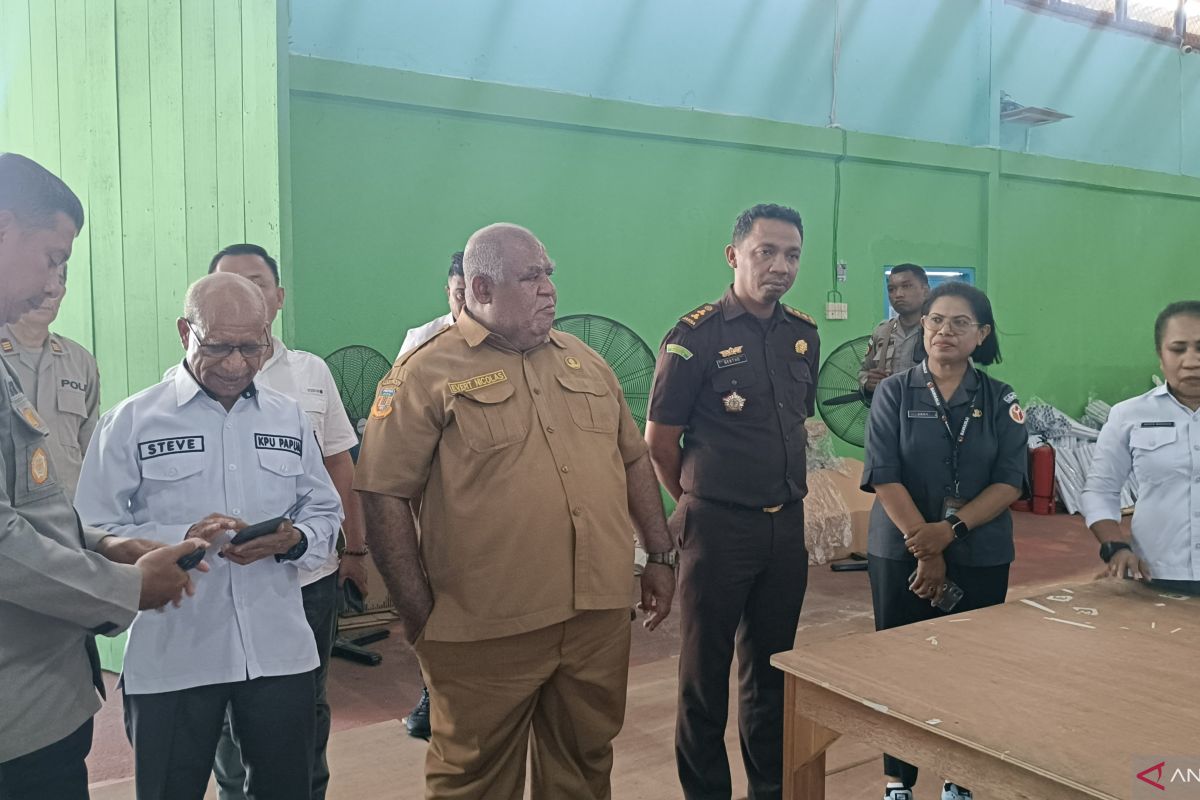 Pemkot Jayapura minta distribusi logistik pilkada tepat waktu