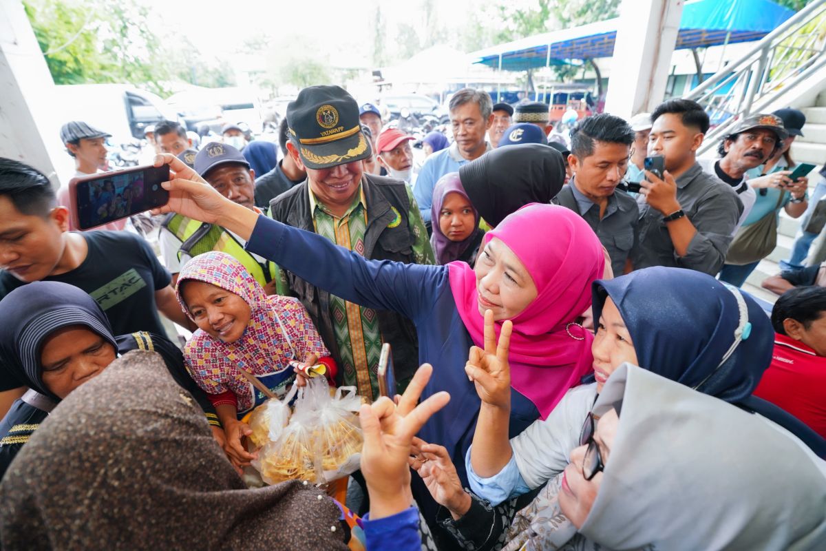 Khofifah ajak masyarakat hadiri kampanye akbar di Jember