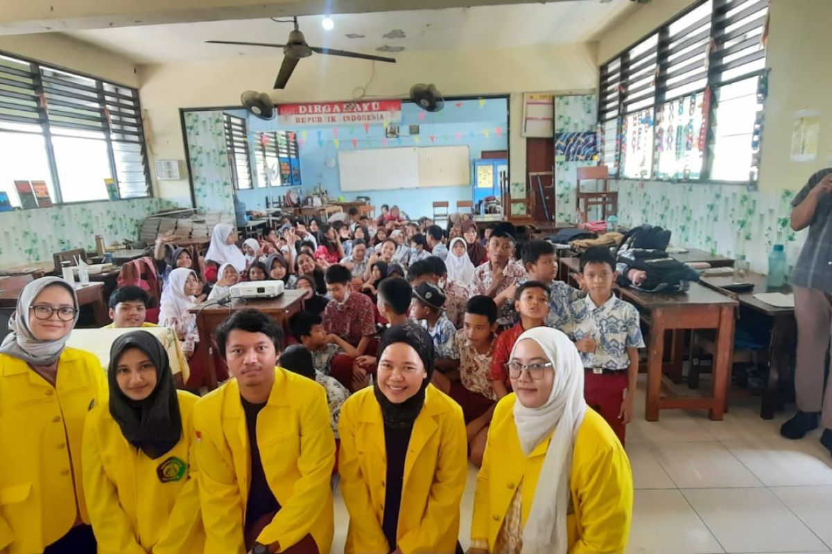 SKSG UI edukasi program Smart Green 2024 di SDN Rawamangun