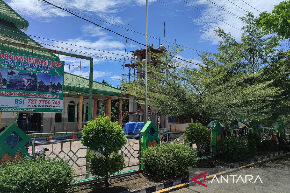 Dinas PUPR renovasi 37 masjid di Kota Bengkulu dengan total Rp4 miliar