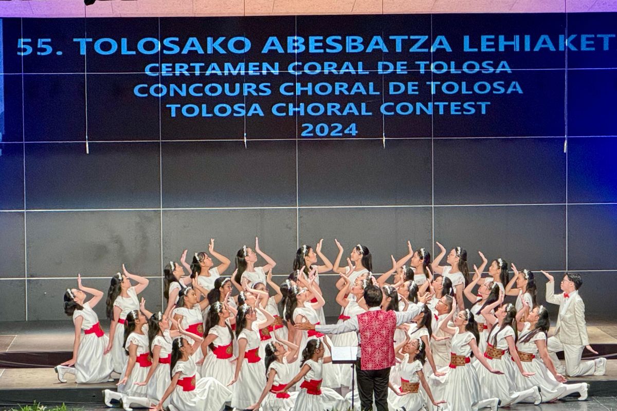 TRCC raih juara pertama di 55th Tolosa Choral Contest Spanyol