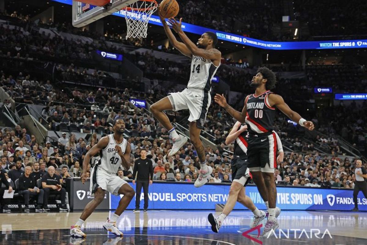 Spurs menang 118-105 atas Blazers tanpa kepala pelatih Popovich