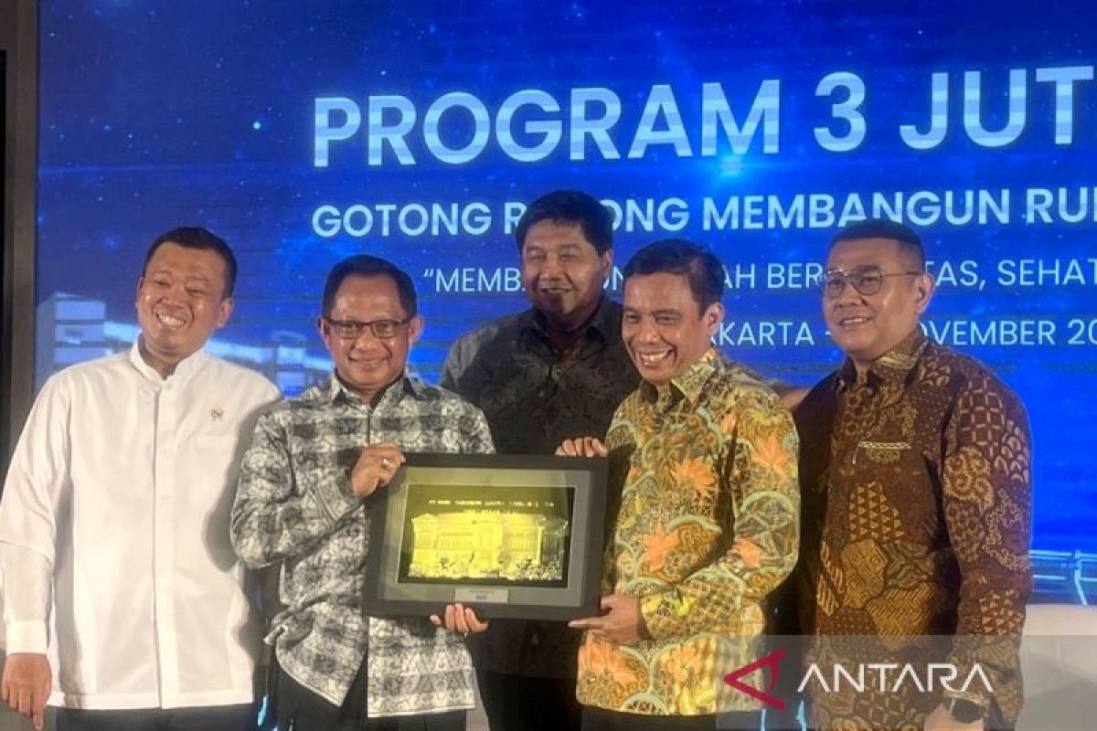 Mendagri minta pemda harus kerjakan program 3 juta rumah