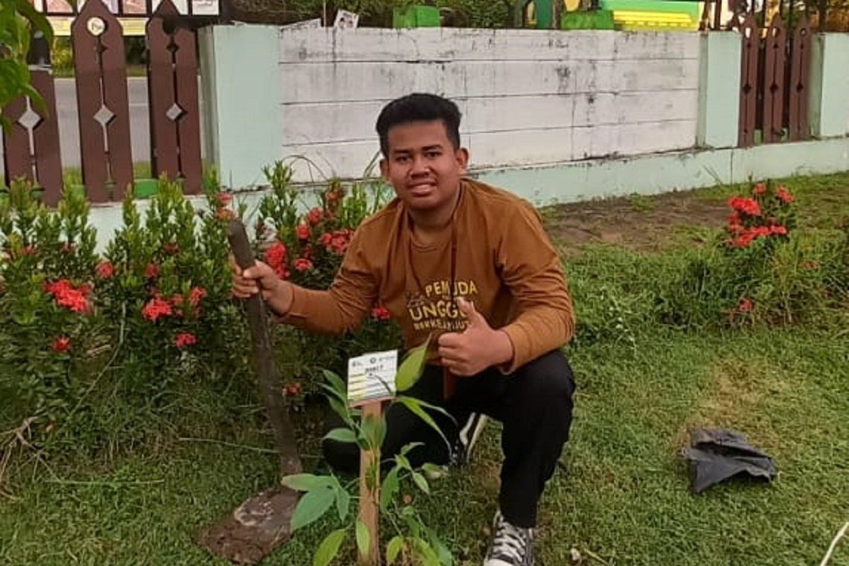 Disporapar Kota Pontianak libatkan pemuda aksi menanam pohon