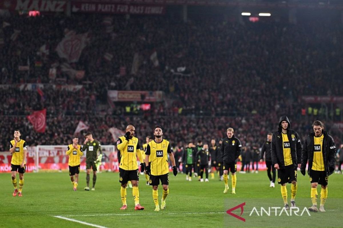 Dortmund kalah, Leverkusen imbang