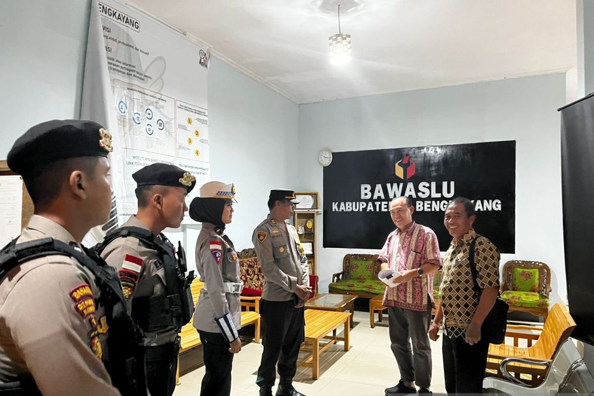 Polres Bengkayang meningkatkan kewaspadaan jelang hari pemungutan suara