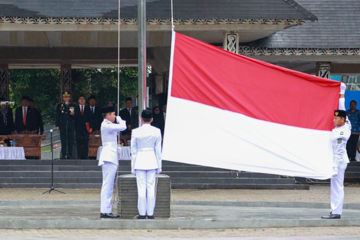 Pejabat Pemkot Pematangsiantar ikut upacara peringatan Hari Pahlawan 2024