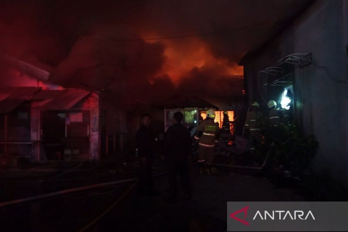 Kebakaran di Gedung Kopegmar diduga akibat arus pendek