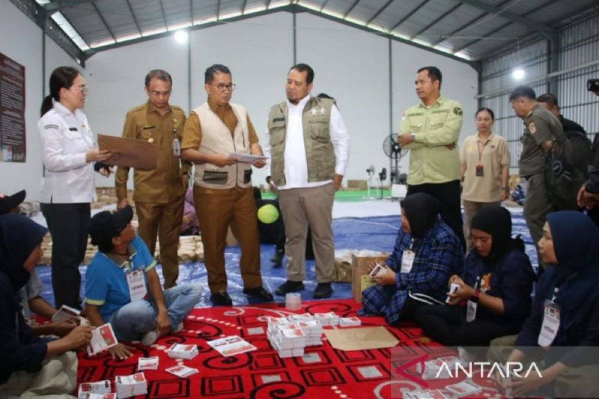 Penjabat Gubernur Kaltim pastikan kesiapan logistik  jelang pilkada