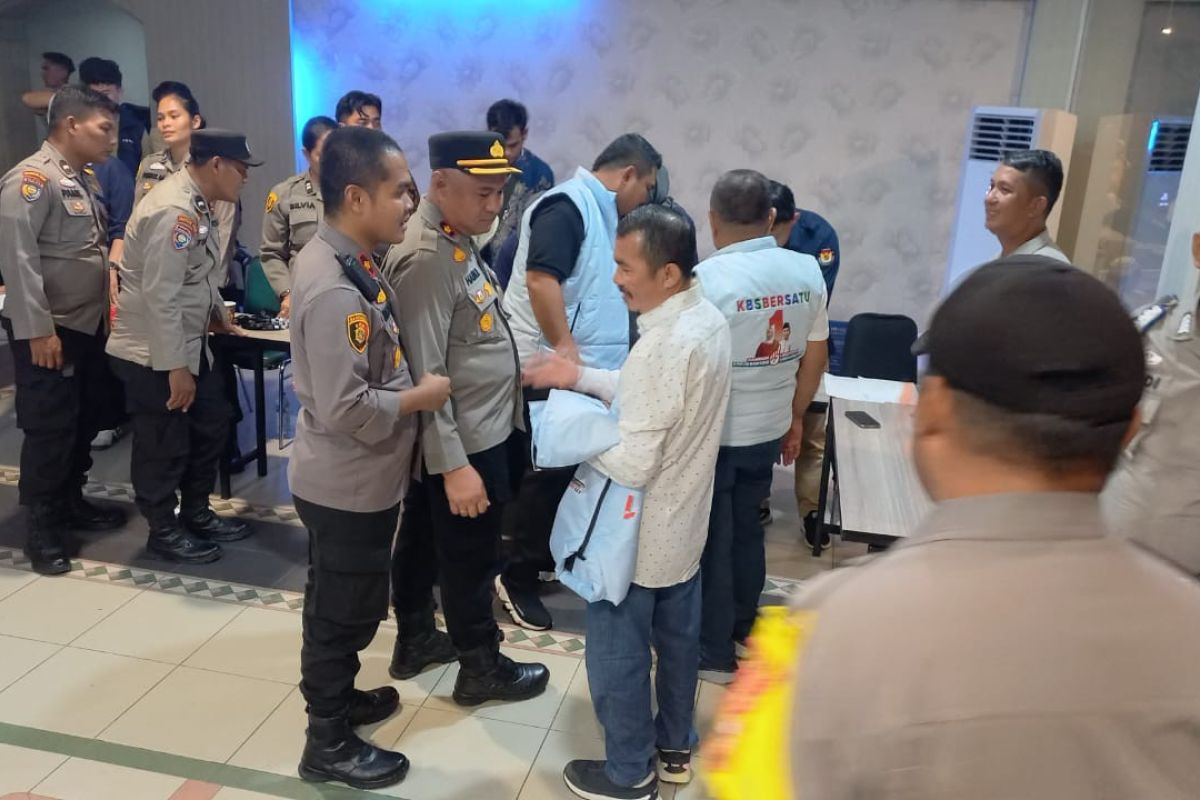 Debat kedua pilkada, pendukung kedua calon diperiksa secara  ketat