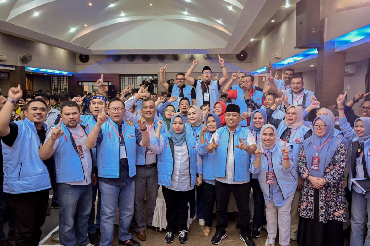 Debat kedua Pilkada, Kasmarni minta pendukung berjuang secara santun