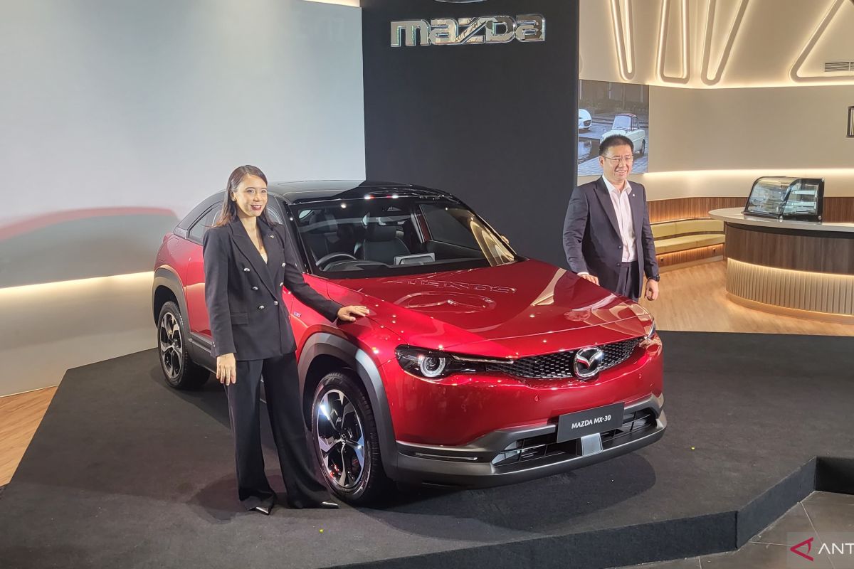 Mazda luncurkan mobil listrik pertamanya MX-30, harga Rp860 juta