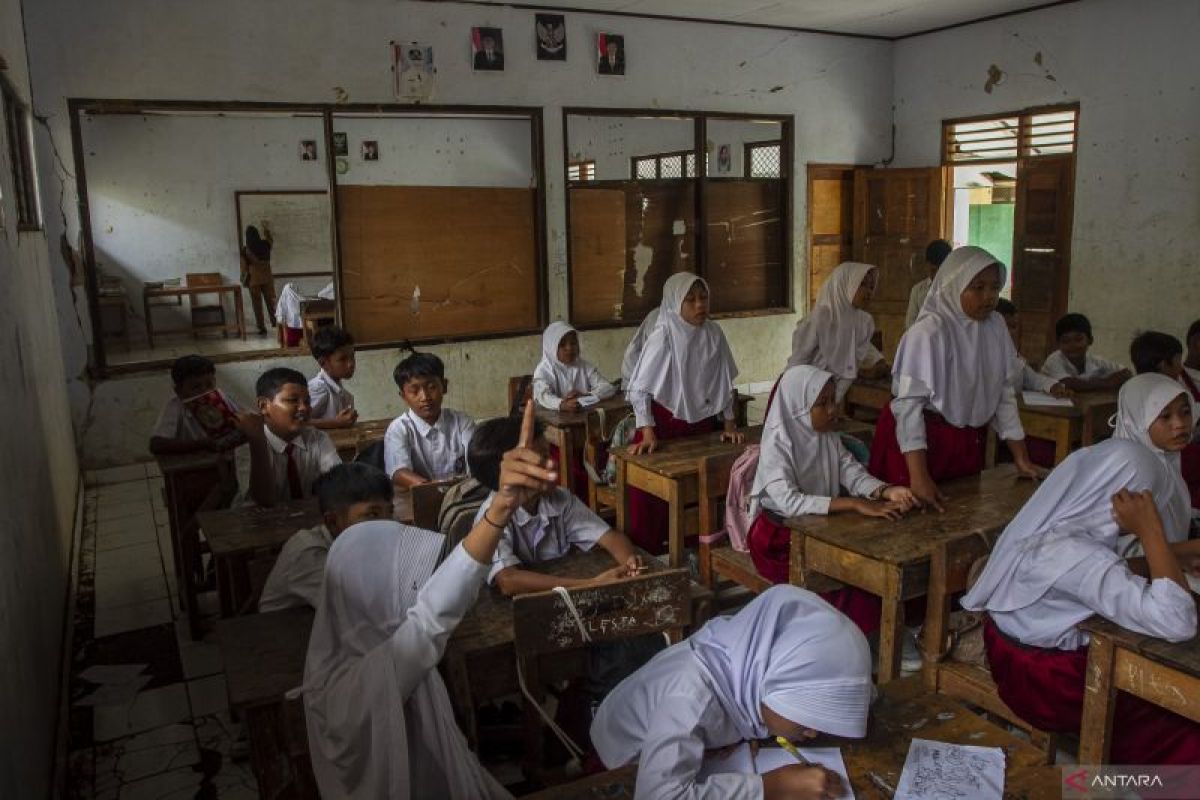 Pemprov Banten pastikan tidak ada penolakan siswa selama kuota tersedia