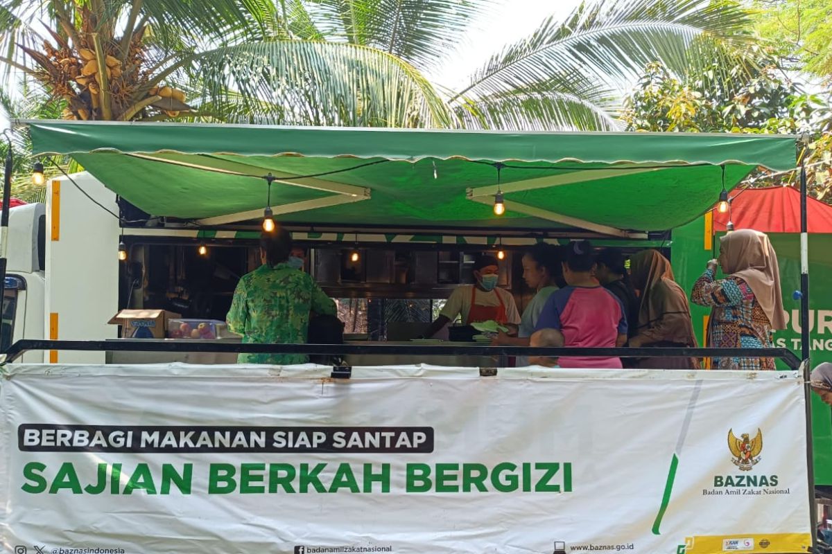 Baznas bagikan 4.000 paket makanan bergizi untuk masyarakat di Bogor