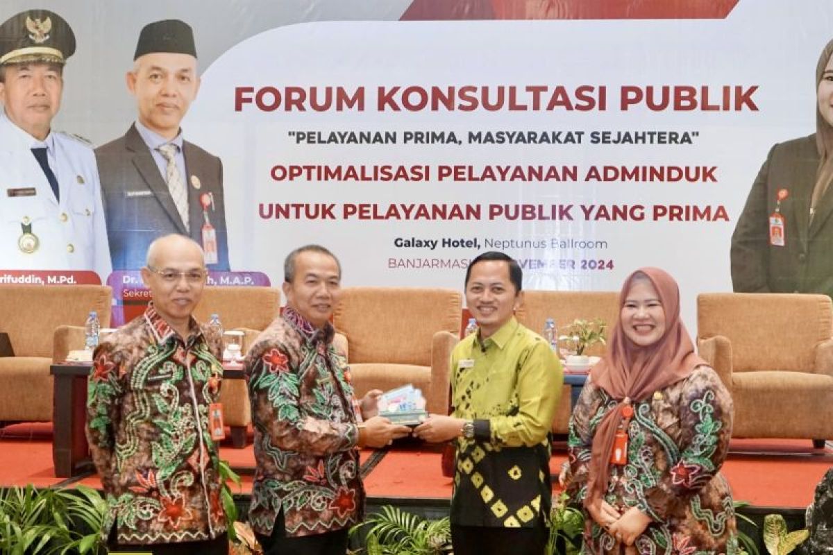 Pj Bupati Tapin minta ASN tingkatkan layanan administrasi kependudukan
