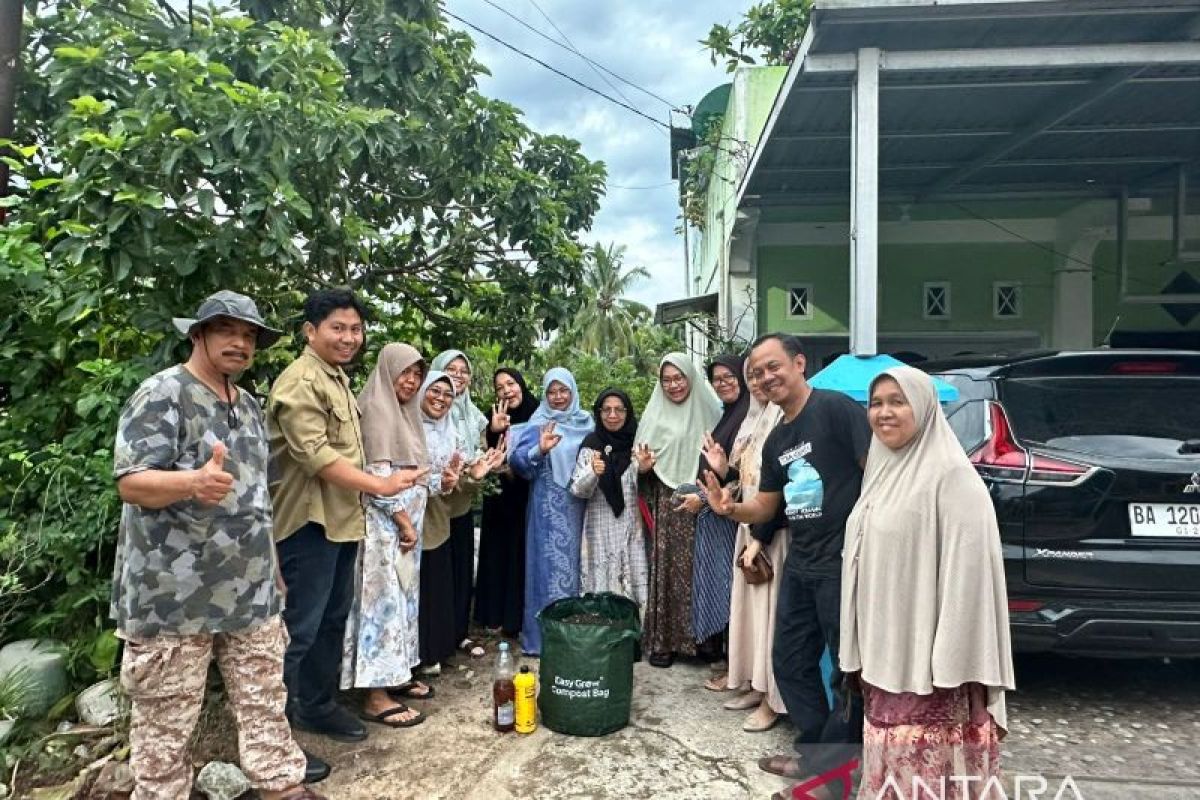 DLH Solok sosialisasikan tata cara pengelolaan limbah rumah tangga