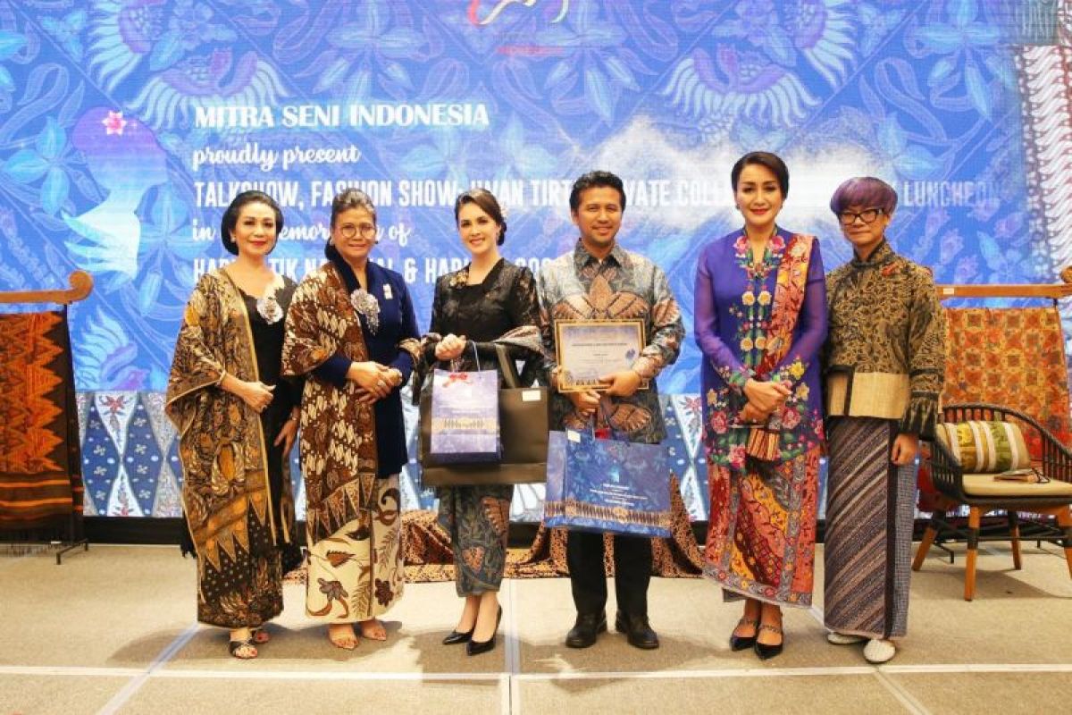 Mitra Seni Indonesia galang dana bagi perajin batik dan "mbok gendong"