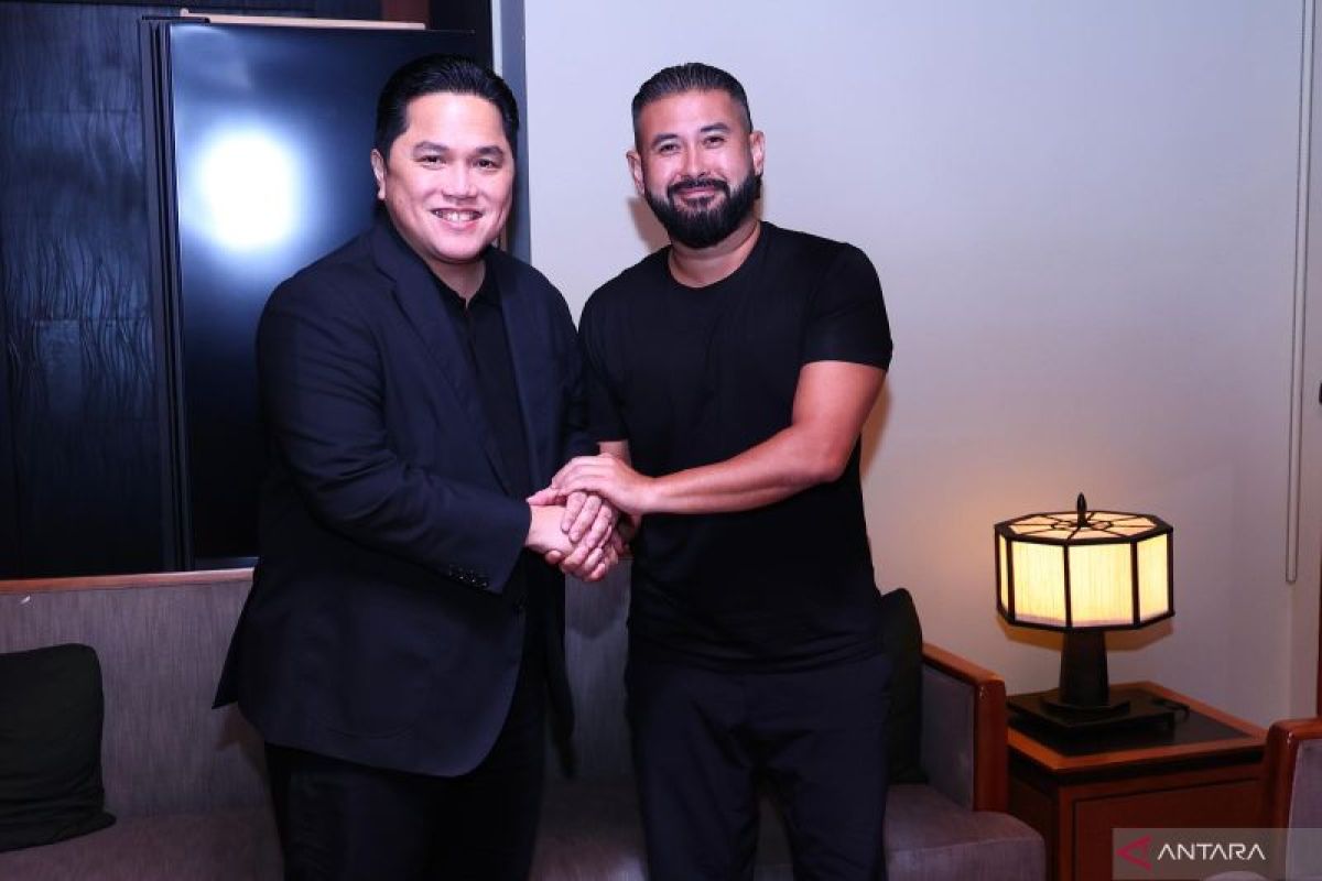 Temui Putra Mahkota Johor, Erick Thohir ajak sepak bola ASEAN mendunia