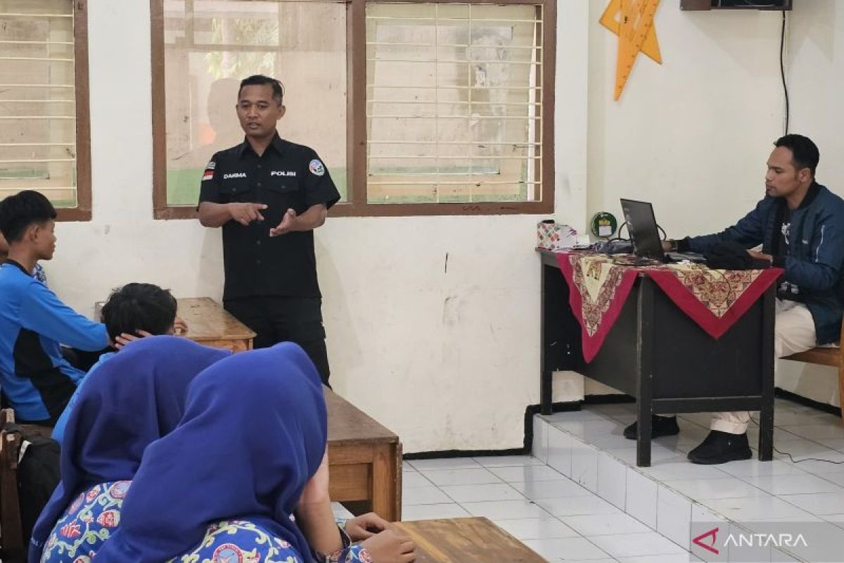 Polresta Malang cegah pelajar terlibat judi daring dan narkoba